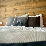 Seechalet Hallstatt شاليه باد غويسرن