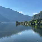 Seechalet Hallstatt شاليه