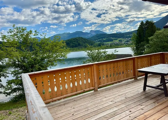 Seechalet Hallstatt شاليه باد غويسرن